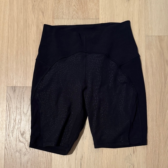Lululemon biker shorts - Picture 1 of 1